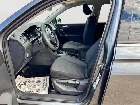 Used 2018 Volkswagen Tiguan S FWD image 11