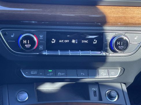 Certified 2024 Audi Q5 e Premium Plus w/ Premium Plus Package image 30