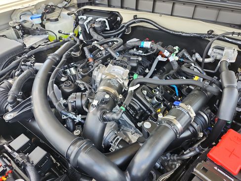 New 2025 Ford Bronco Outer Banks image 23