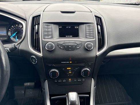 Used 2016 Ford Edge SEL image 28
