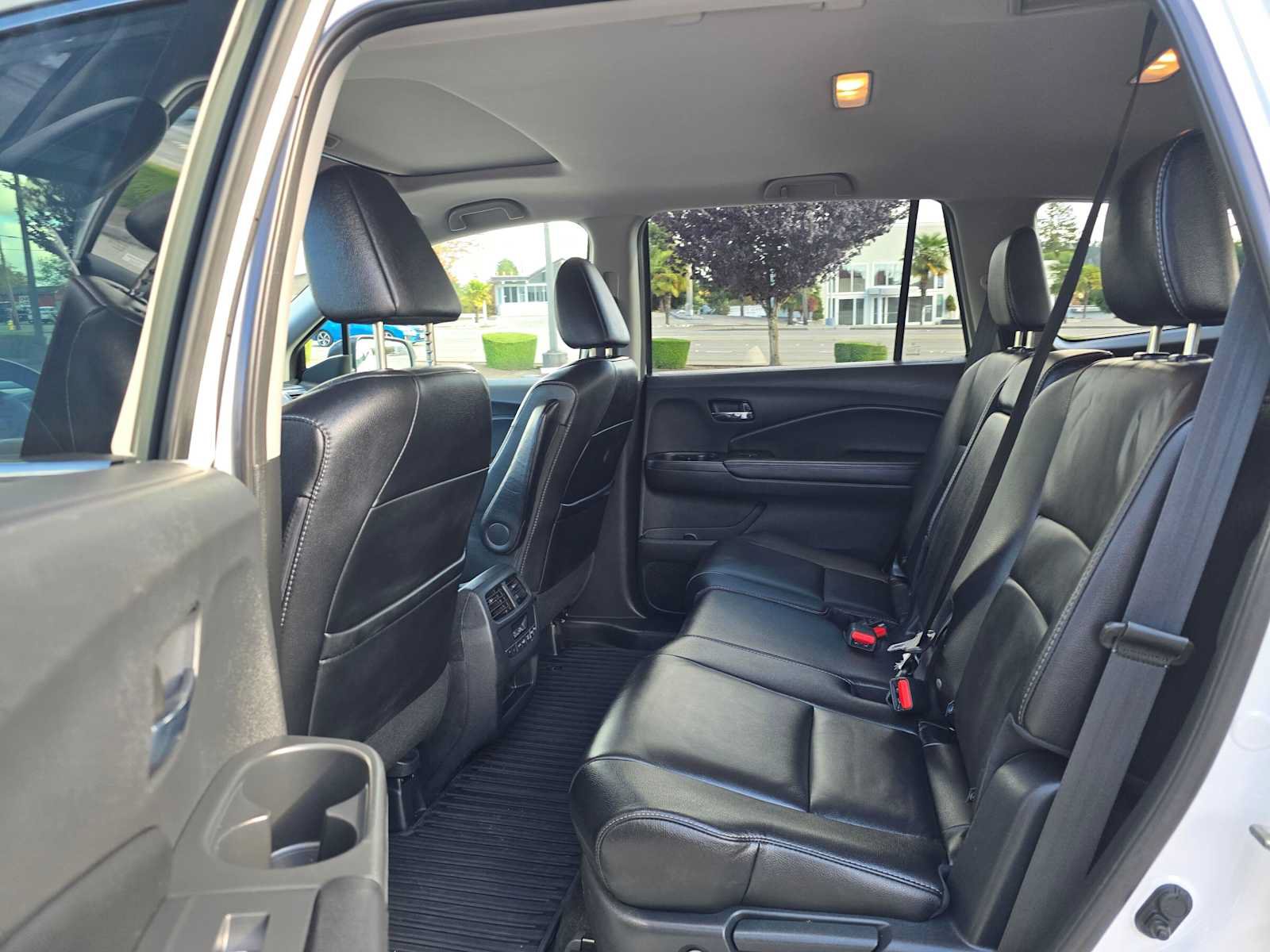 Used 2017 Honda Pilot EX-L image 16