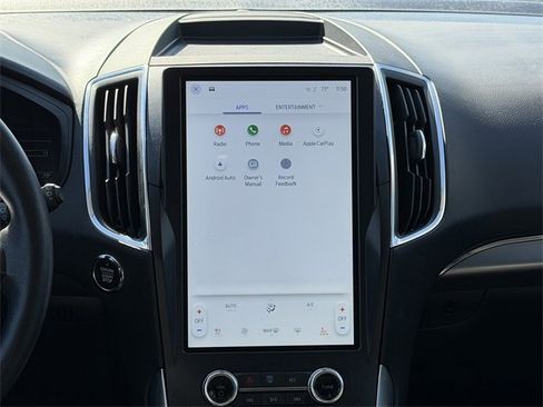 Used 2024 Ford Edge Titanium image 16