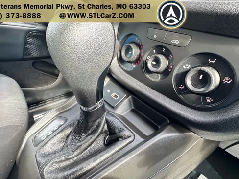 Used 2022 RAM ProMaster City Tradesman FWD image 12