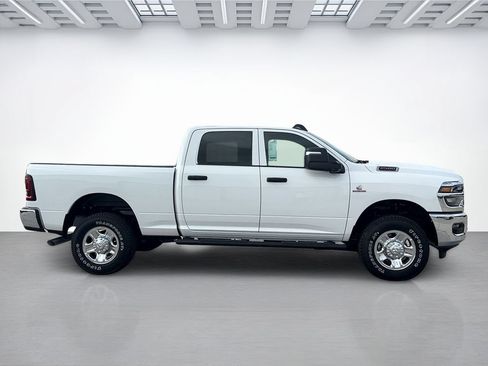 New 2026 RAM 2500 Tradesman AWD/4WD image 2