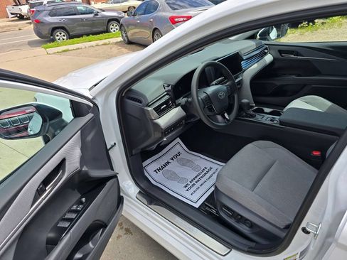 Used 2026 Toyota Camry LE w/ Convenience Package FWD image 10