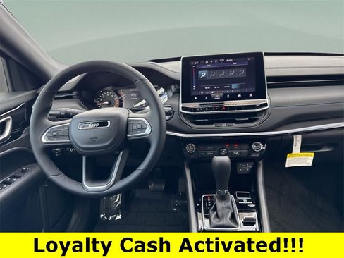 New 2026 Jeep Compass Latitude image 29