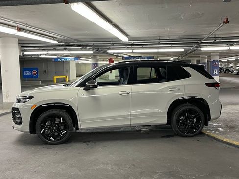 New 2026 Volkswagen Tiguan SE R-Line AWD/4WD image 33