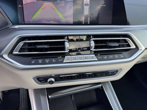 Used 2020 BMW X5 xDrive50i w/ Premium Package AWD/4WD image 38