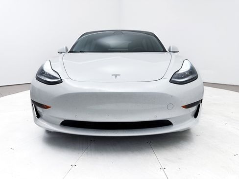 Used 2019 Tesla Model 3 Standard Range Plus image 11