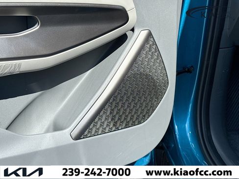 New 2026 Kia EV9 Wind image 26