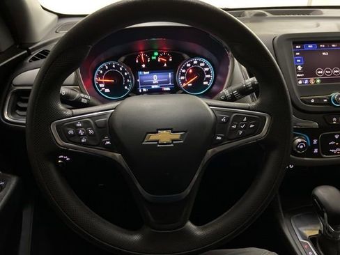 Used 2023 Chevrolet Equinox LT FWD image 48