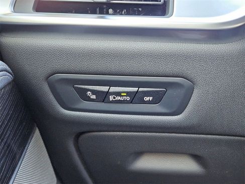 New 2026 BMW X5 xDrive40i w/ M Sport Package image 18