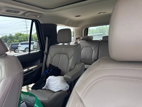 Used 2021 Ford Expedition Limited AWD/4WD image 23