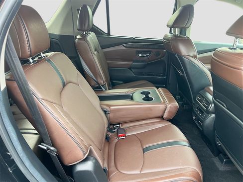 Used 2025 Honda Pilot Elite image 30