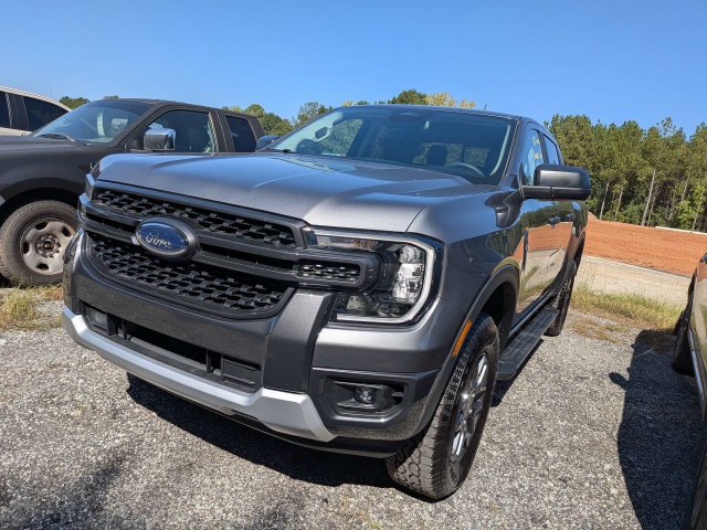 Used 2025 Ford Ranger XLT w/ Equipment Group 301A High RWD image 3