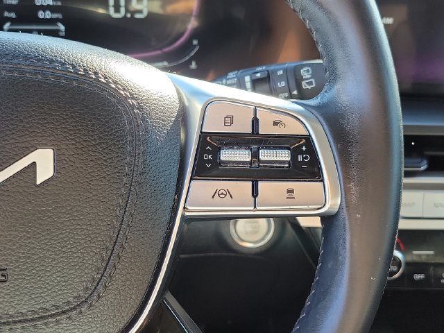 Used 2023 Kia Telluride LX FWD image 8