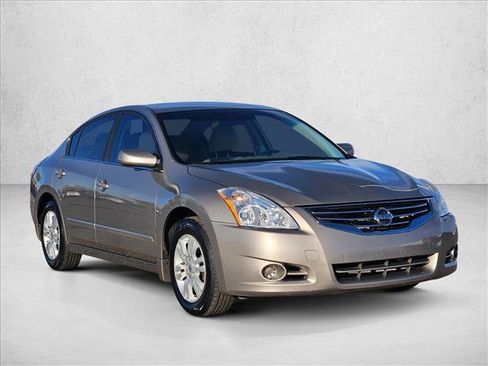 Used 2011 Nissan Altima 2.5 S w/ Convenience Pkg image 3