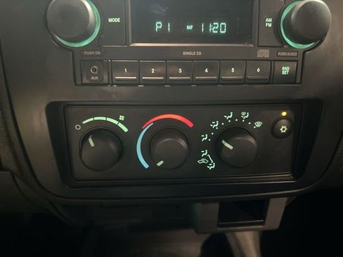 Used 2007 Mitsubishi Raider LS RWD image 20