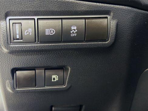 Used 2024 Toyota Corolla Cross AWD Hybrid image 10