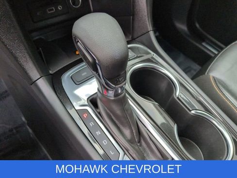 Used 2024 Chevrolet Equinox Premier AWD/4WD image 17