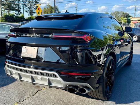 Used 2020 Lamborghini Urus AWD/4WD image 9