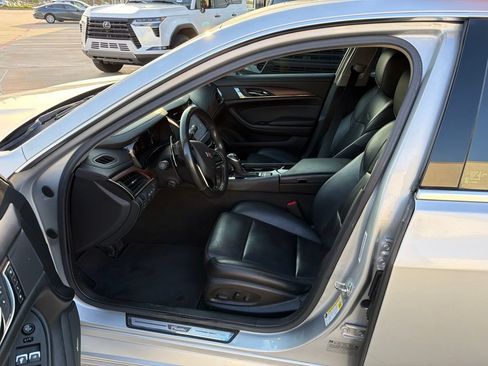 Used 2018 Cadillac CTS Premium Luxury RWD image 2