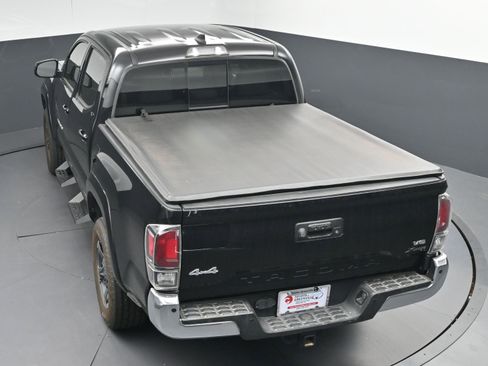 Used 2019 Toyota Tacoma SR5 image 36