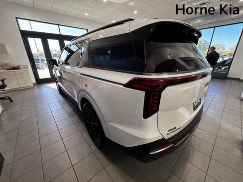 New 2026 Kia Carnival SX Prestige image 5