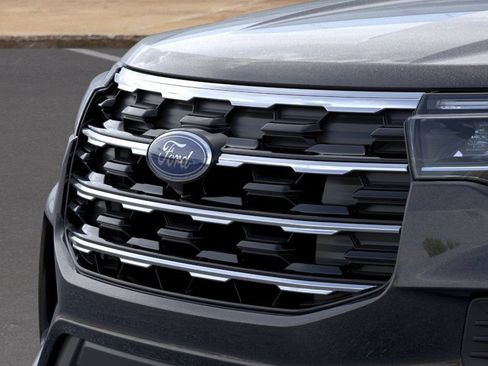 New 2026 Ford Explorer Active AWD/4WD image 17