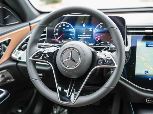 Certified 2026 Mercedes-Benz E 450 4MATIC Sedan image 16