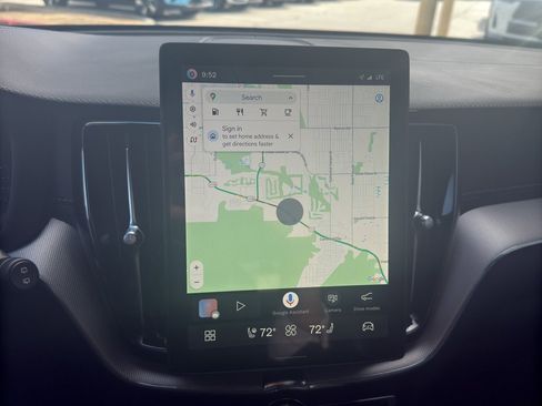 New 2026 Volvo XC60 B5 Ultra w/ Climate Package image 17