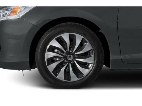 Used 2015 Honda Accord Touring image 11
