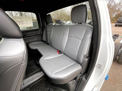 New 2026 RAM 5500 Tradesman w/ Chrome Appearance Group image 10