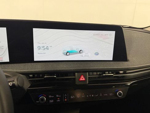 Used 2024 Kia EV6 Light RWD image 21