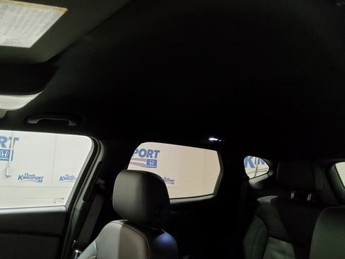 Used 2022 Chevrolet Blazer RS image 34