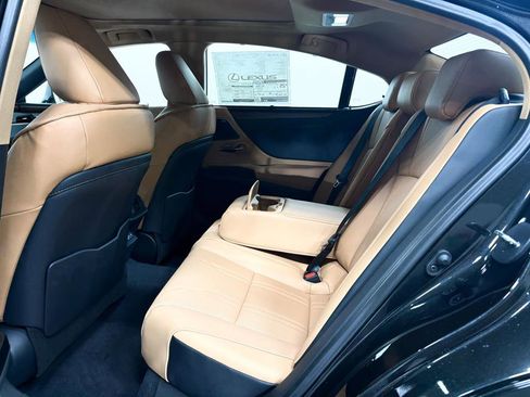 New 2025 Lexus ES 350 Ultra Luxury image 7