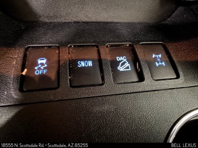 Used 2015 Toyota Highlander Limited Platinum AWD/4WD image 22