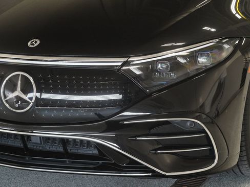 Certified 2023 Mercedes-Benz EQS 580 4MATIC Sedan image 6
