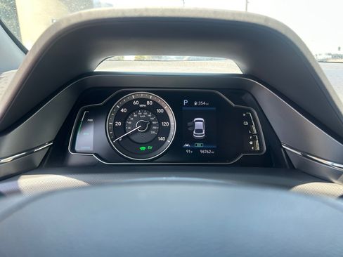 Used 2021 Hyundai Ioniq Blue FWD image 21