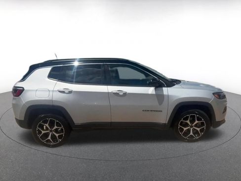 Used 2025 Jeep Compass Limited AWD/4WD image 16
