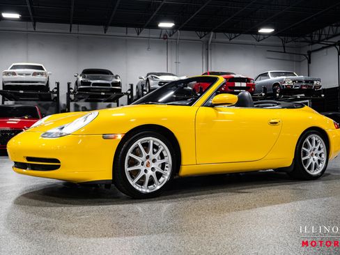 Used 2001 Porsche 911 Carrera 4 image 41