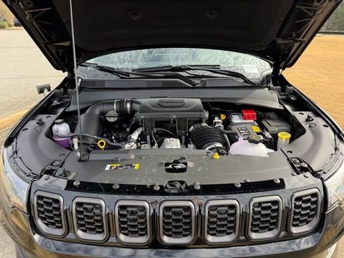 New 2026 Jeep Compass Latitude image 36