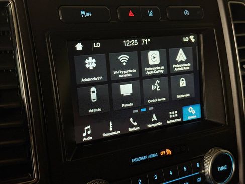 Used 2018 Ford Expedition Max Limited w/ Equipment Group 301A RWD image 83