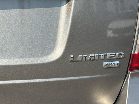 Used 2014 Ford Edge Limited w/ Equipment Group 302A AWD/4WD image 24
