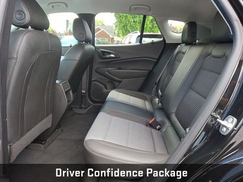 Used 2025 Chevrolet Trax LT w/ Driver Confidence Package FWD image 13