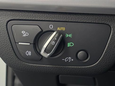 Used 2025 Audi Q5 2.0T Premium w/ Convenience Plus Package image 26