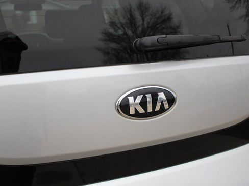 Used 2021 Kia Soul LX FWD image 38