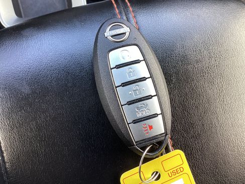Used 2023 Nissan Altima 2.5 SR FWD image 32