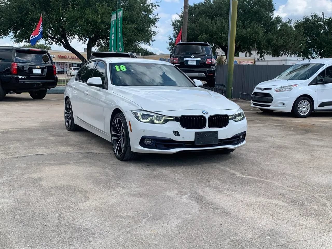 Used 2018 BMW 330i Sedan w/ Shadow Sport Edition RWD image 3