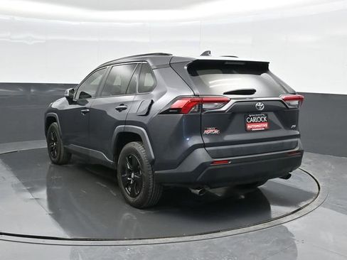 Used 2019 Toyota RAV4 XLE image 9